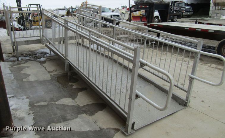 image for item GC9815 Aluminum ramp and porch