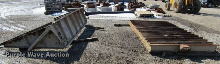 image for item GC9817 Rock screen