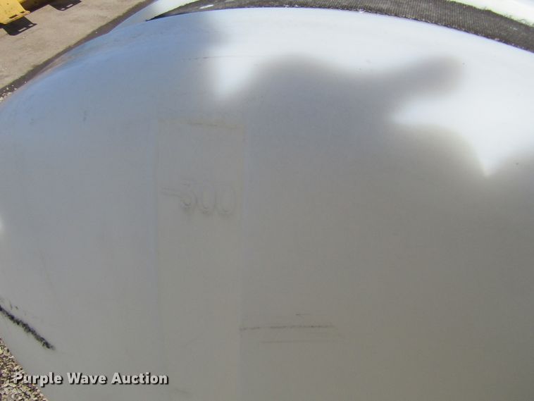 image for item GC9819 (2) Vermeer 300 gallon tanks