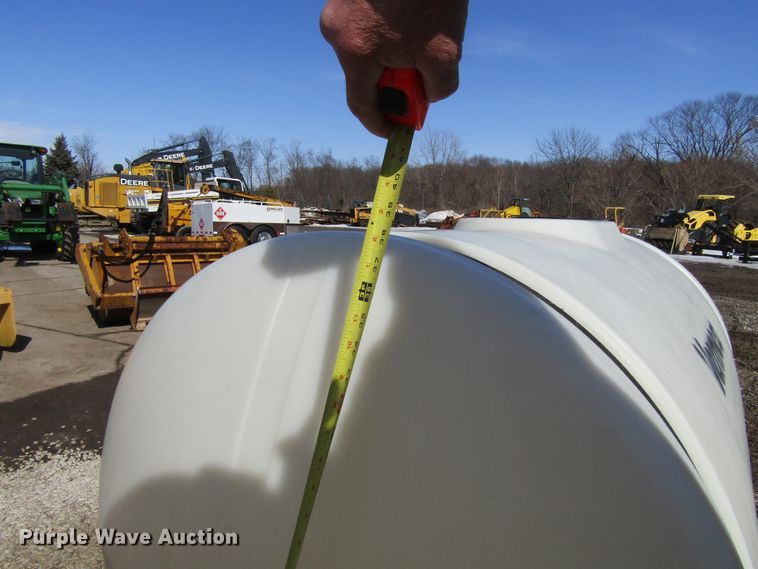 image for item GC9819 (2) Vermeer 300 gallon tanks