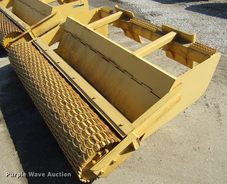 image for item GC9822 John Deere skid steer roller level