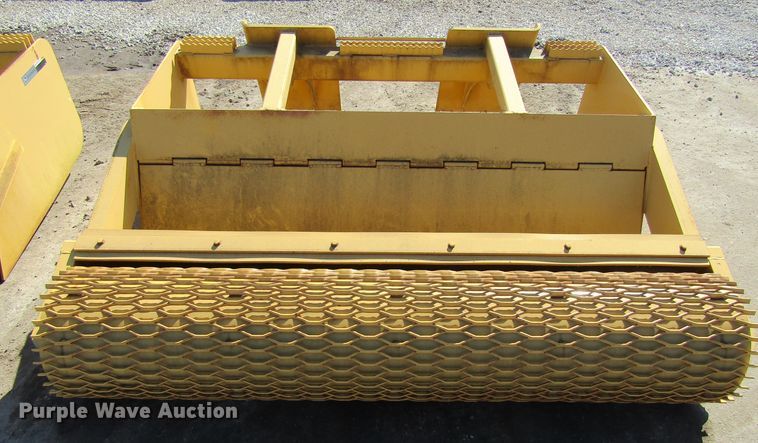 image for item GC9822 John Deere skid steer roller level