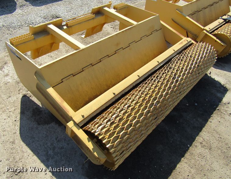 image for item GC9823 John Deere skid steer roller level