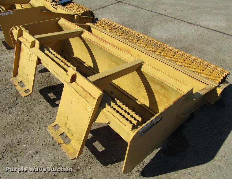 image for item GC9823 John Deere skid steer roller level