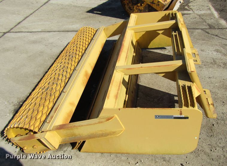 image for item GC9823 John Deere skid steer roller level