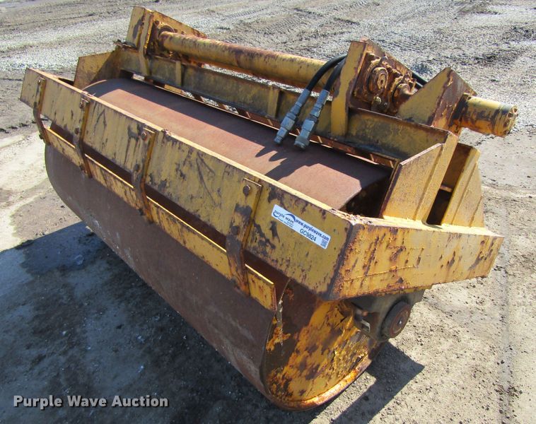 image for item GC9824 Skid steer vibratory roller
