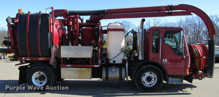 image for item GC9826 2002 Freightliner Condor  sewer jetter truck