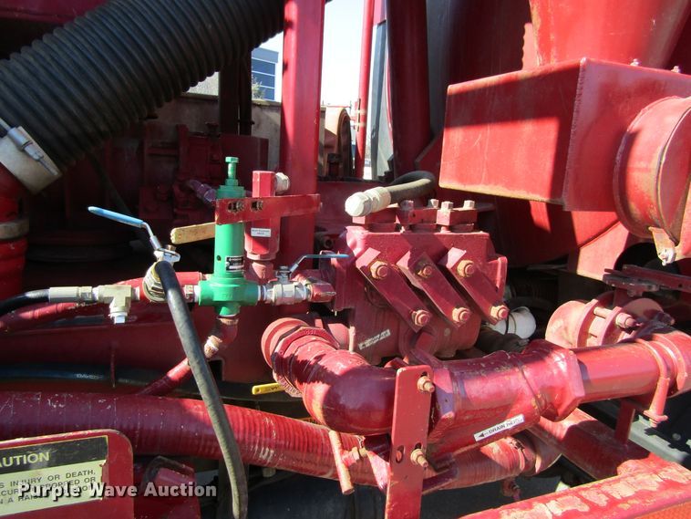 image for item GC9826 2002 Freightliner Condor  sewer jetter truck