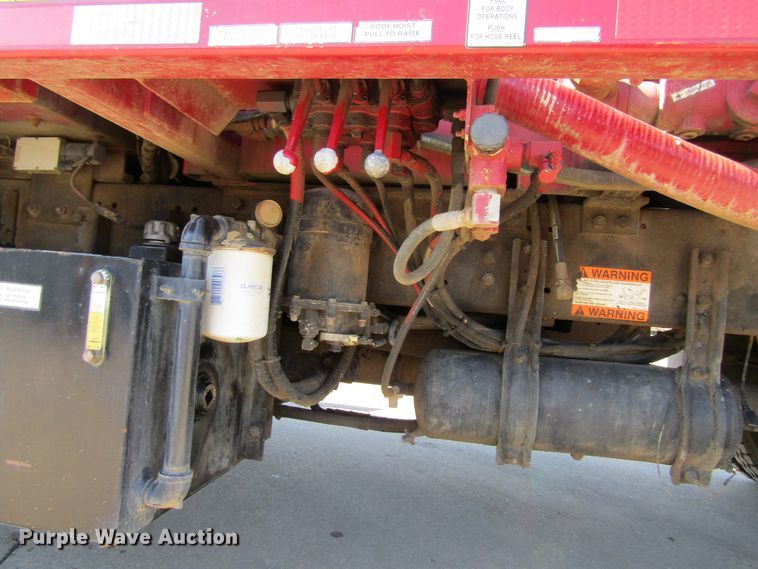 image for item GC9826 2002 Freightliner Condor  sewer jetter truck