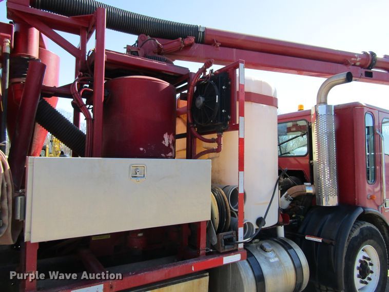 image for item GC9826 2002 Freightliner Condor  sewer jetter truck