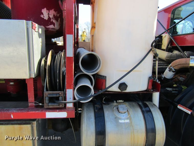 image for item GC9826 2002 Freightliner Condor  sewer jetter truck