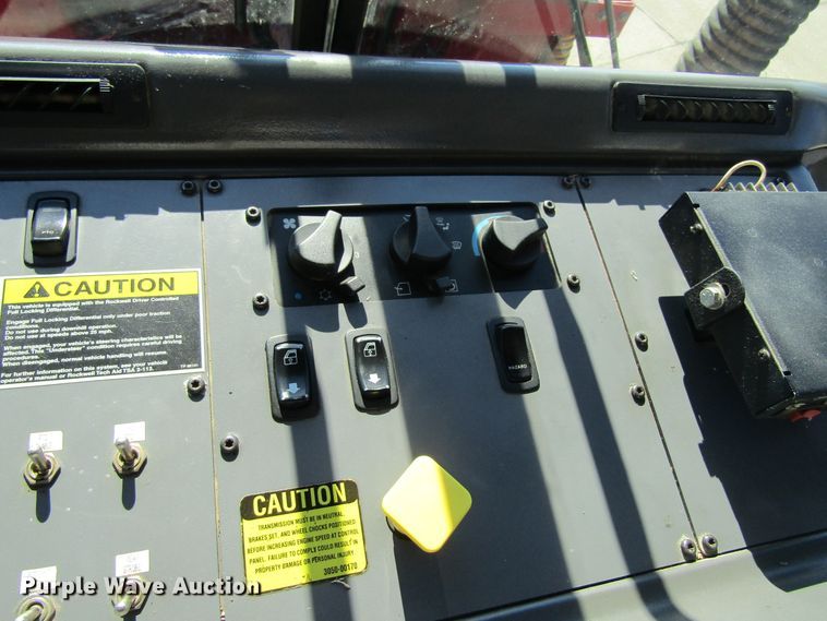 image for item GC9826 2002 Freightliner Condor  sewer jetter truck