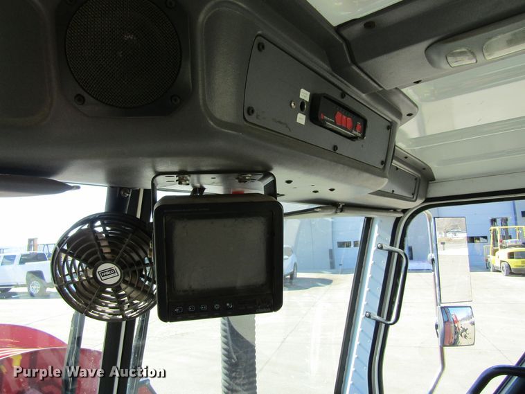 image for item GC9826 2002 Freightliner Condor  sewer jetter truck