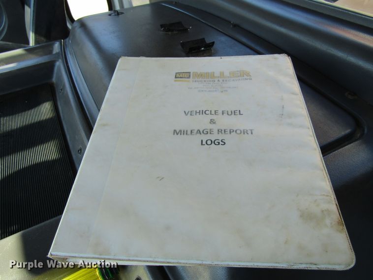 image for item GC9826 2002 Freightliner Condor  sewer jetter truck