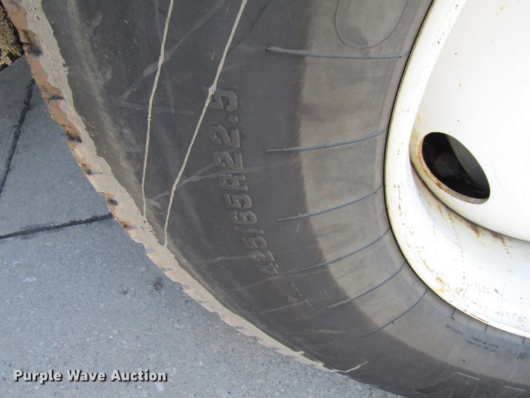 image for item GC9826 2002 Freightliner Condor  sewer jetter truck