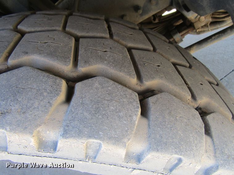 image for item GC9826 2002 Freightliner Condor  sewer jetter truck