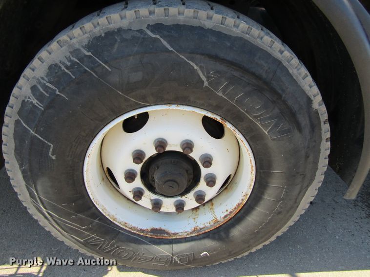 image for item GC9826 2002 Freightliner Condor  sewer jetter truck