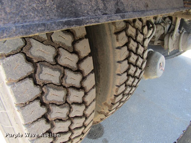 image for item GC9826 2002 Freightliner Condor  sewer jetter truck