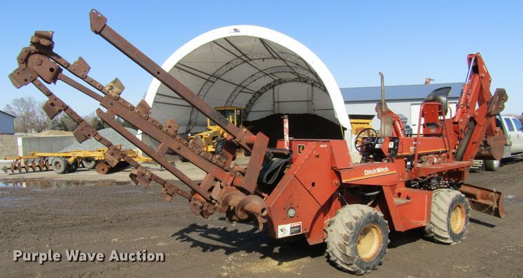 image for item GC9830 1990 Ditch Witch 6510  trencher