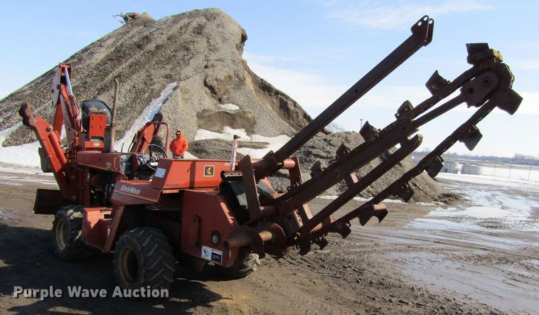 image for item GC9830 1990 Ditch Witch 6510  trencher
