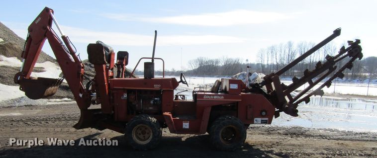 image for item GC9830 1990 Ditch Witch 6510  trencher