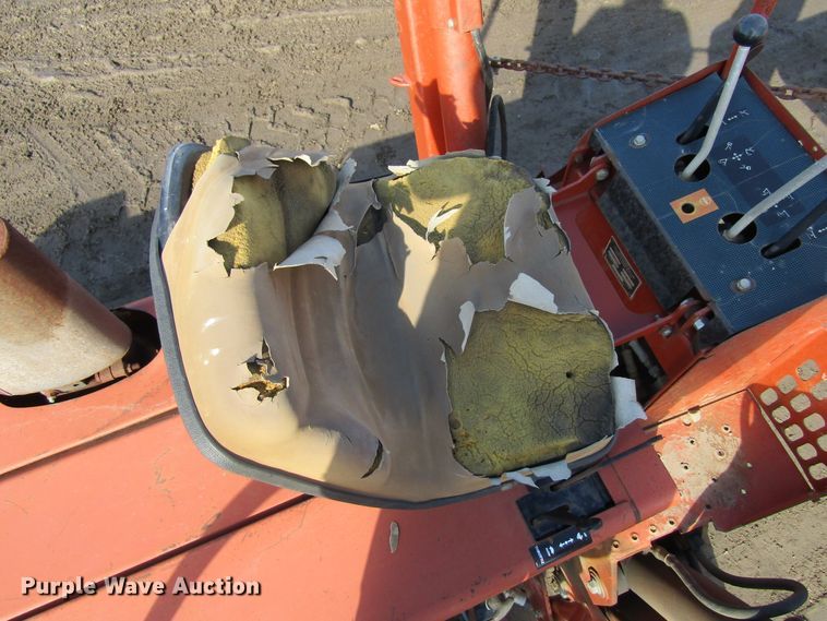 image for item GC9830 1990 Ditch Witch 6510  trencher