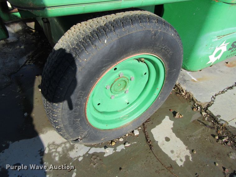 image for item GC9831 1999 JLG 3369-E  scissor lift