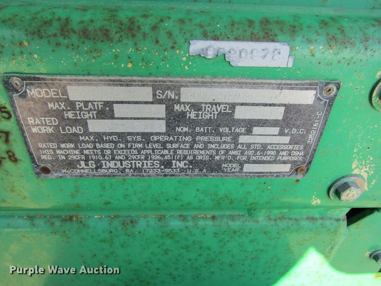 image for item GC9831 1999 JLG 3369-E  scissor lift