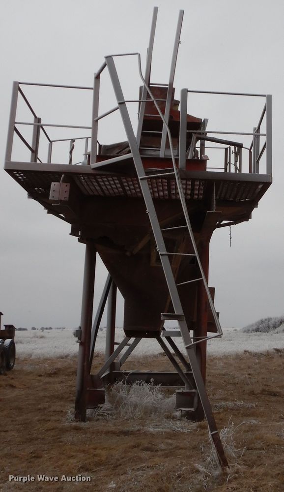 image for item GG9394 Hewitt Robins two deck wash plant