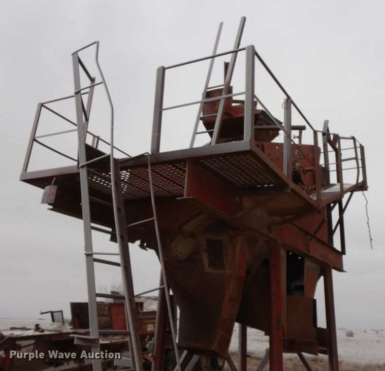 image for item GG9394 Hewitt Robins two deck wash plant