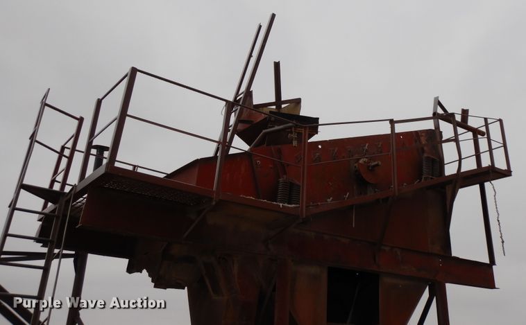 image for item GG9394 Hewitt Robins two deck wash plant