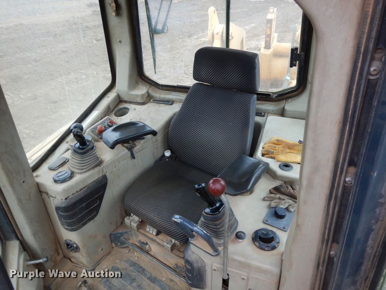 image for item GG9395 2009 John Deere 1050J  dozer