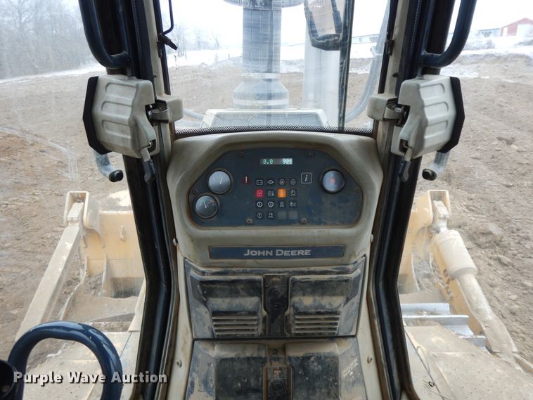 image for item GG9395 2009 John Deere 1050J  dozer