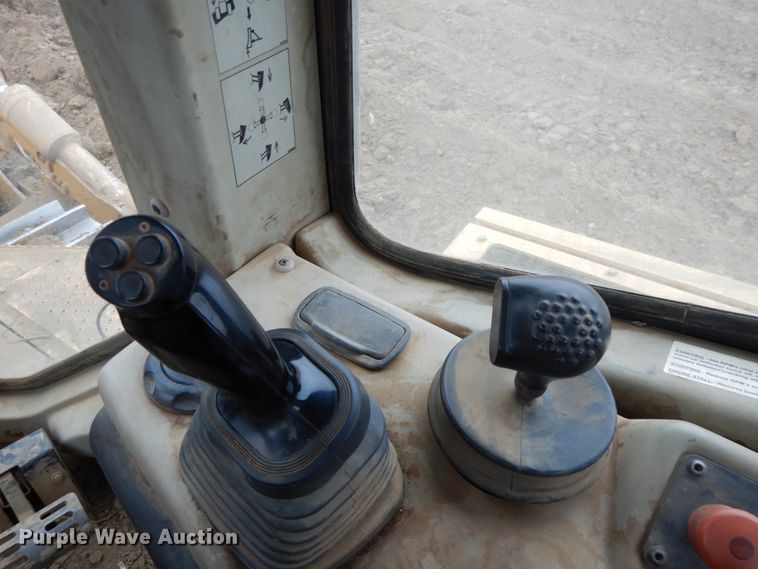 image for item GG9395 2009 John Deere 1050J  dozer