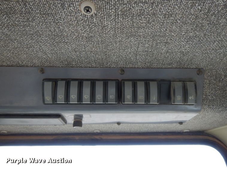 image for item GG9395 2009 John Deere 1050J  dozer