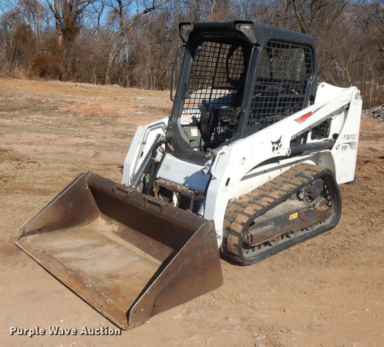 image for item GG9452 2017 Bobcat T450  tracked skid steer loader