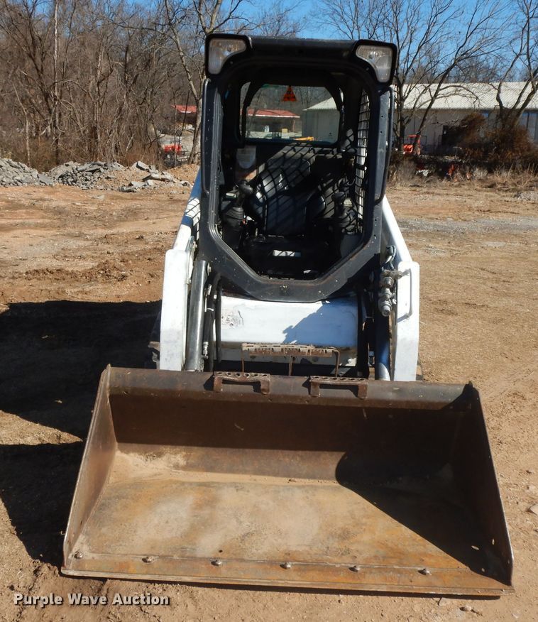 image for item GG9452 2017 Bobcat T450  tracked skid steer loader