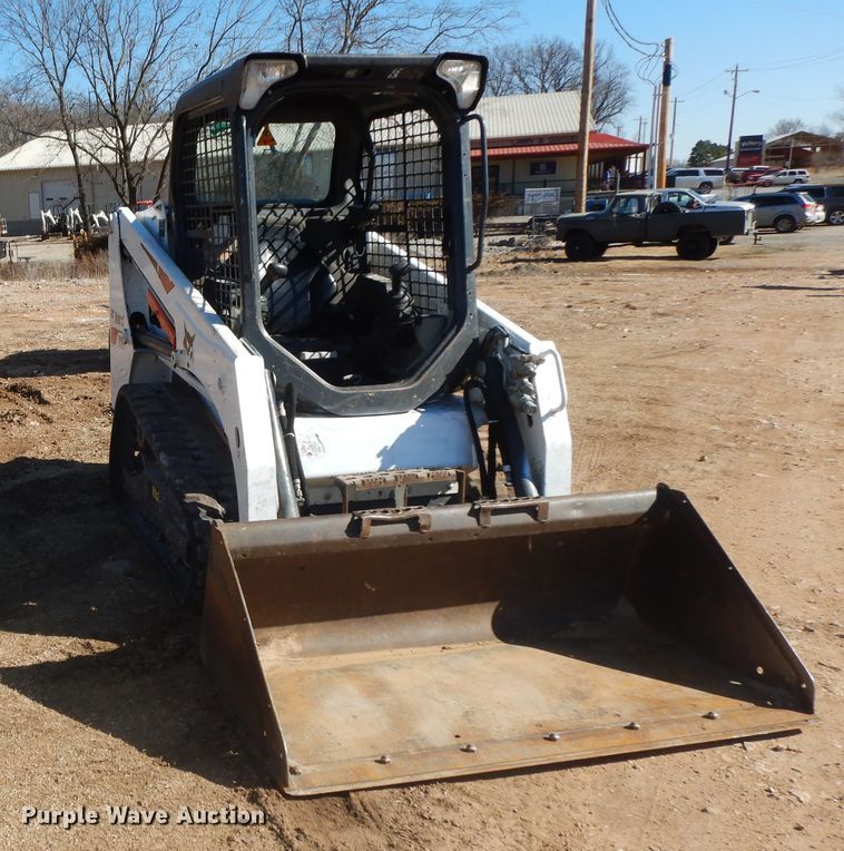 image for item GG9452 2017 Bobcat T450  tracked skid steer loader