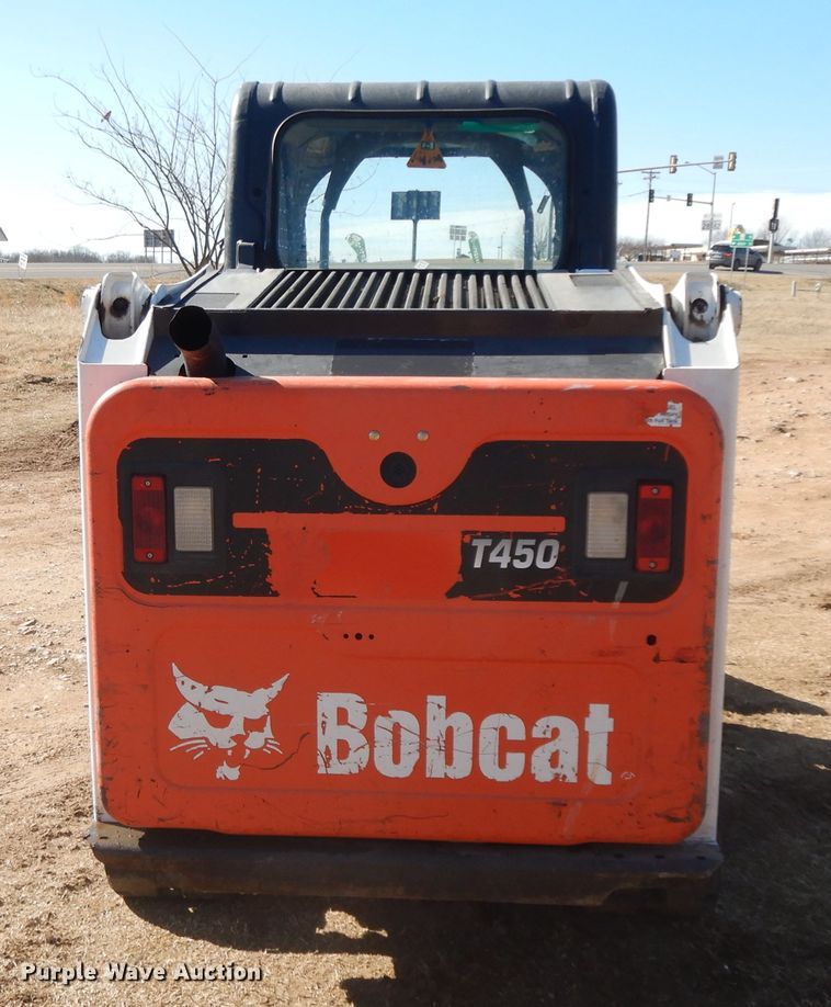 image for item GG9452 2017 Bobcat T450  tracked skid steer loader