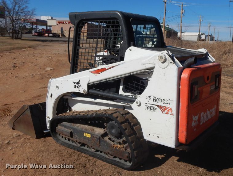 image for item GG9452 2017 Bobcat T450  tracked skid steer loader