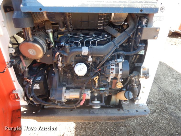 image for item GG9452 2017 Bobcat T450  tracked skid steer loader