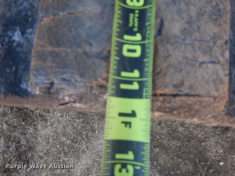 image for item GG9452 2017 Bobcat T450  tracked skid steer loader