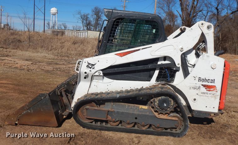 image for item GG9453 2019 Bobcat T590  tracked skid steer loader