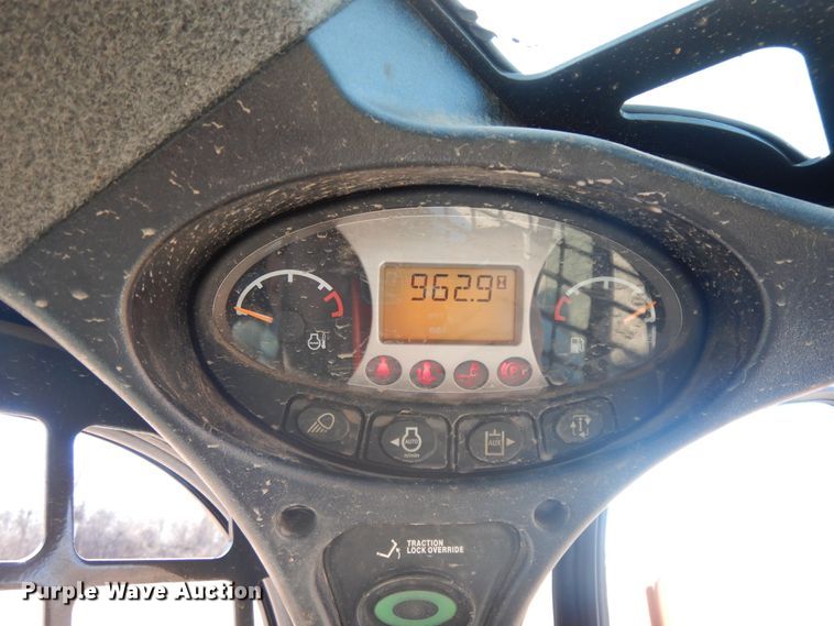 image for item GG9453 2019 Bobcat T590  tracked skid steer loader