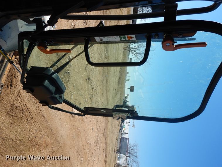 image for item GG9453 2019 Bobcat T590  tracked skid steer loader