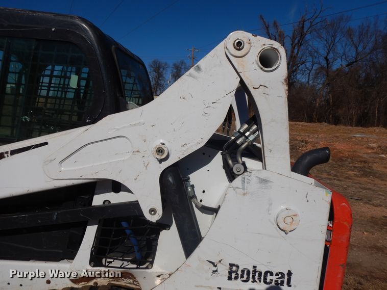 image for item GG9453 2019 Bobcat T590  tracked skid steer loader