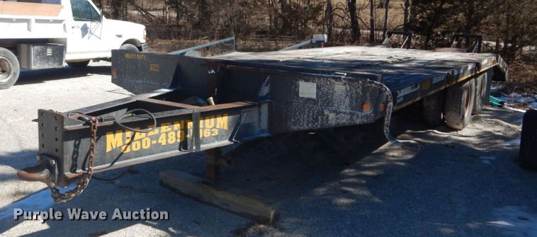 image for item GT9570 2004 Millennium M9D24P equipment trailer