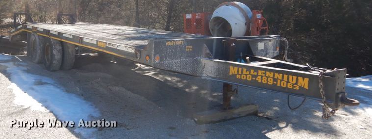 image for item GT9570 2004 Millennium M9D24P equipment trailer