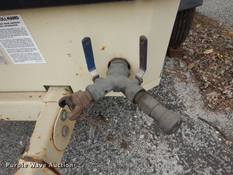 image for item GT9578 2001 Ingersoll Rand Platinum series  air compressor