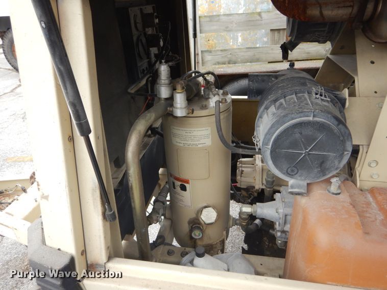 image for item GT9578 2001 Ingersoll Rand Platinum series  air compressor